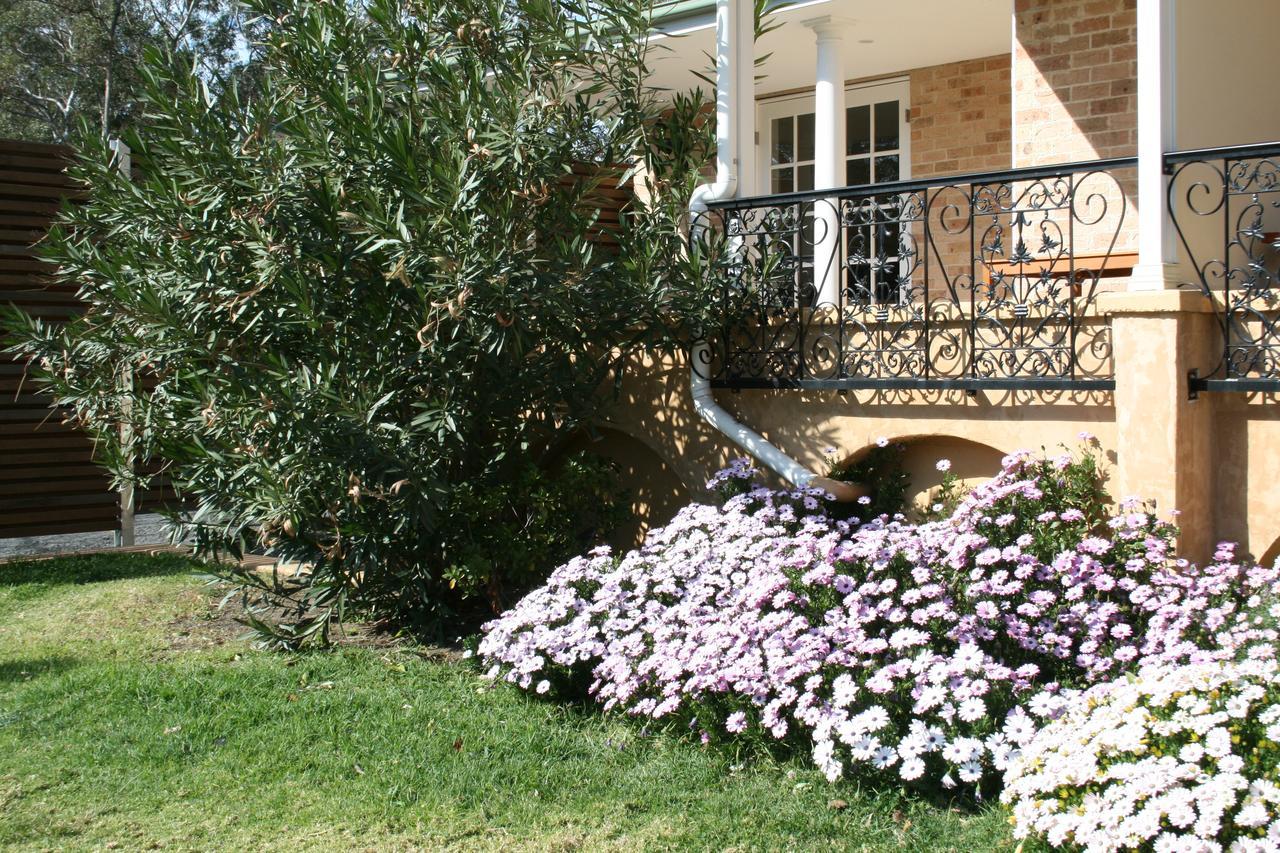 Colin'S Garden Apartment Bomaderry Exterior photo