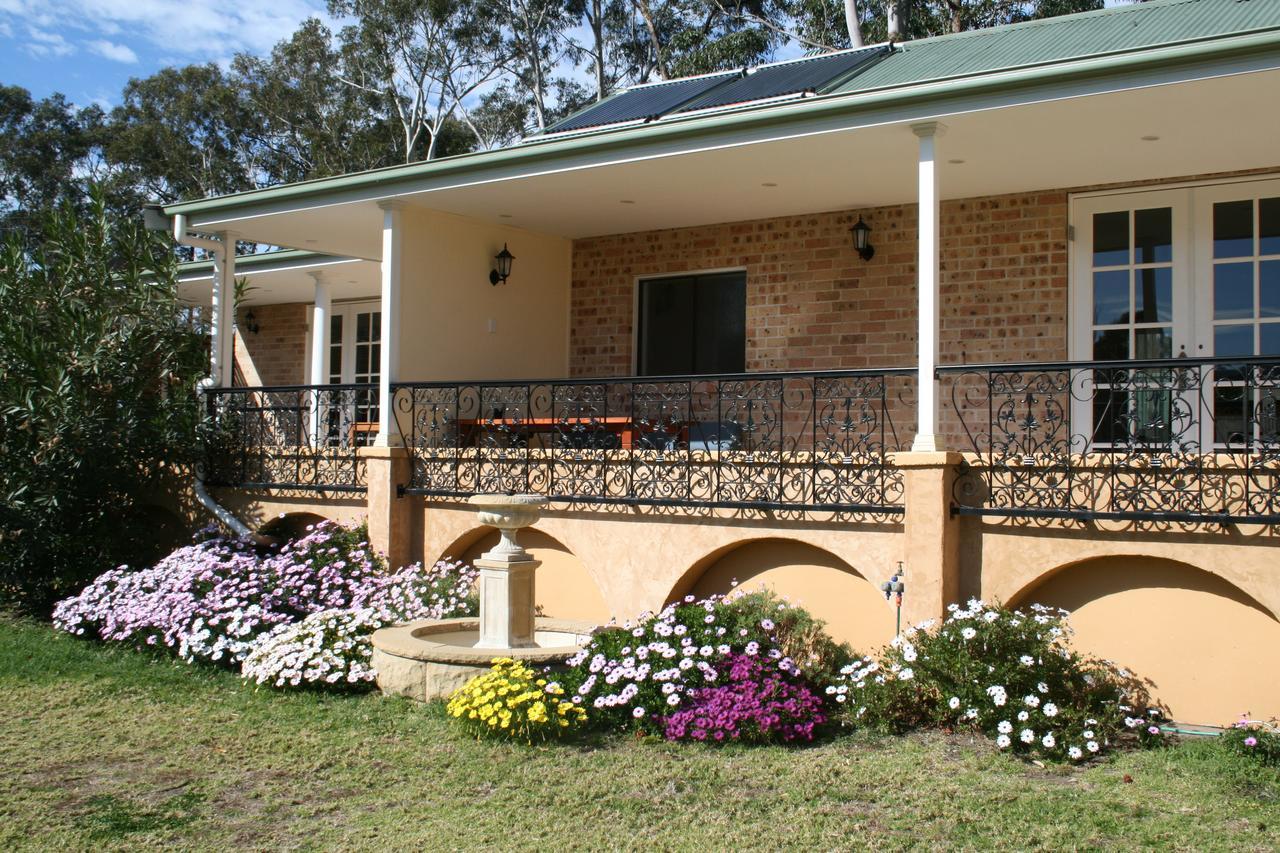 Colin'S Garden Apartment Bomaderry Exterior photo