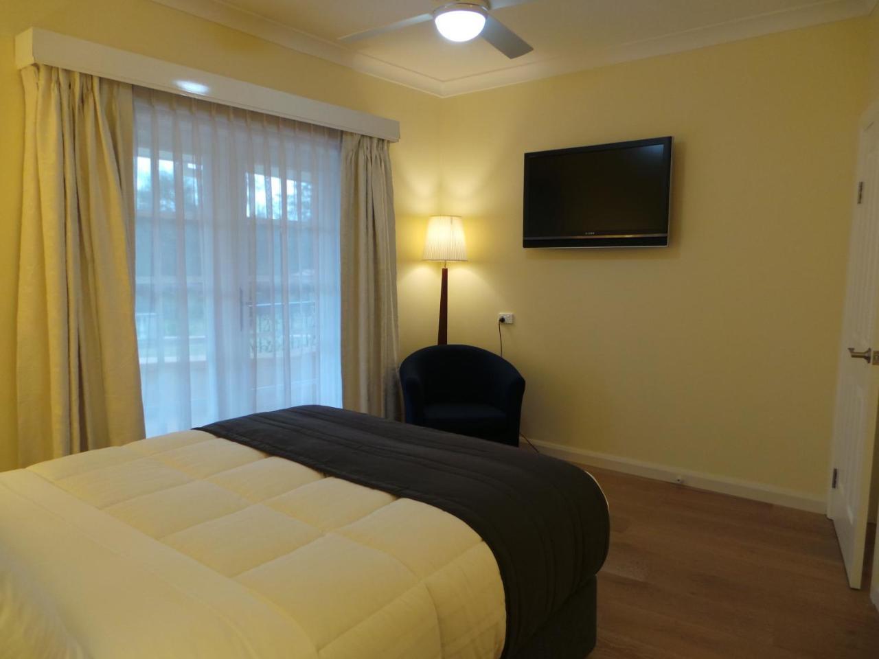 Colin'S Garden Apartment Bomaderry Exterior photo